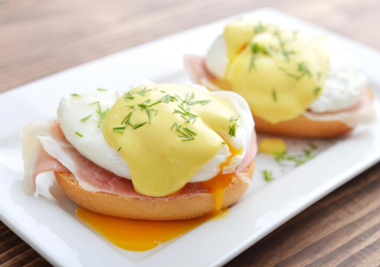 Cameron House On Loch Lomond Alexandria Eksteriør billede Eggs Benedict