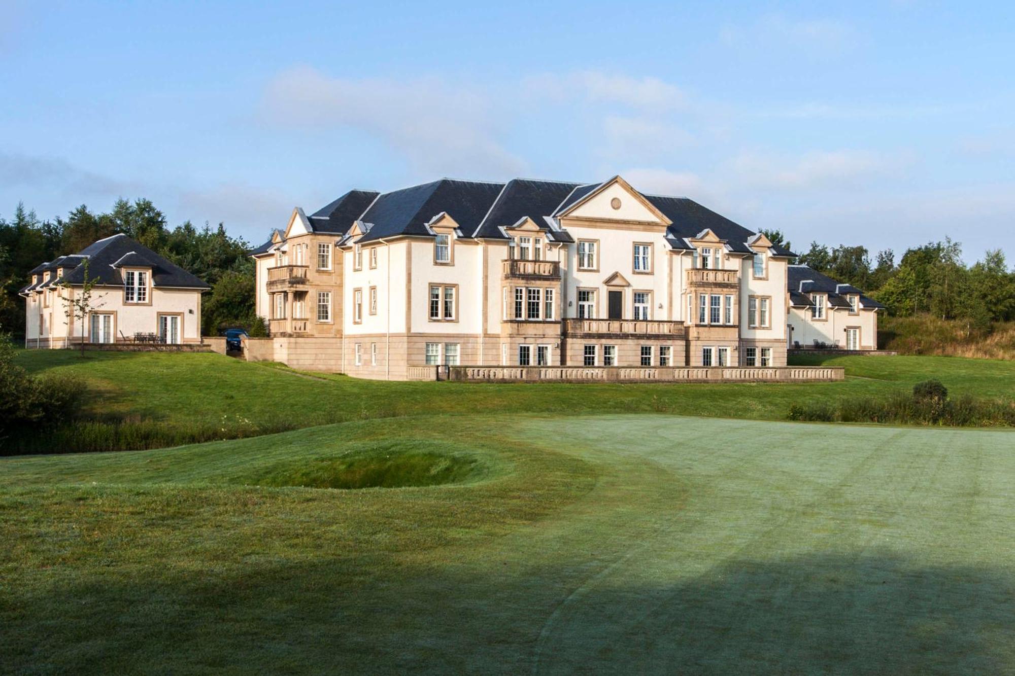 Cameron House On Loch Lomond Alexandria Eksteriør billede The clubhouse at the 2007 Open Championship