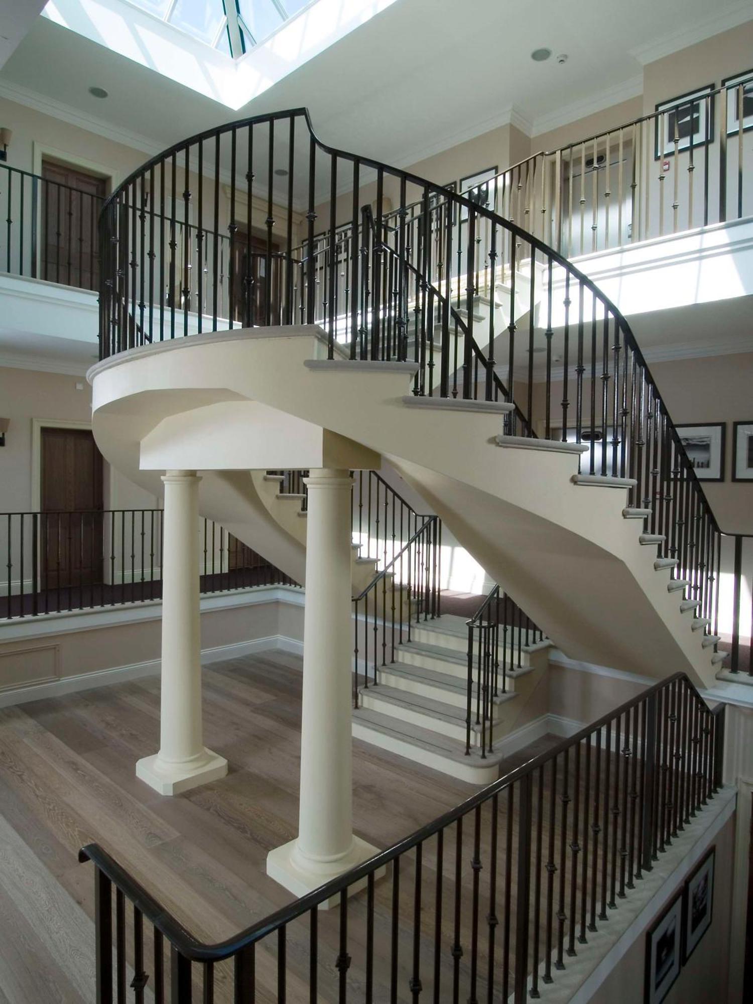Cameron House On Loch Lomond Alexandria Eksteriør billede A helical staircase