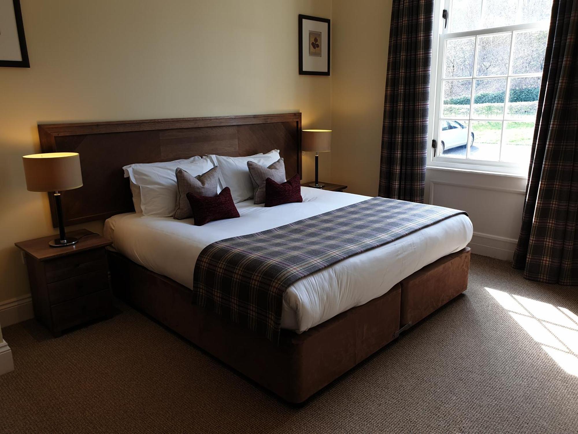 Cameron House On Loch Lomond Alexandria Eksteriør billede A bedroom at the hotel