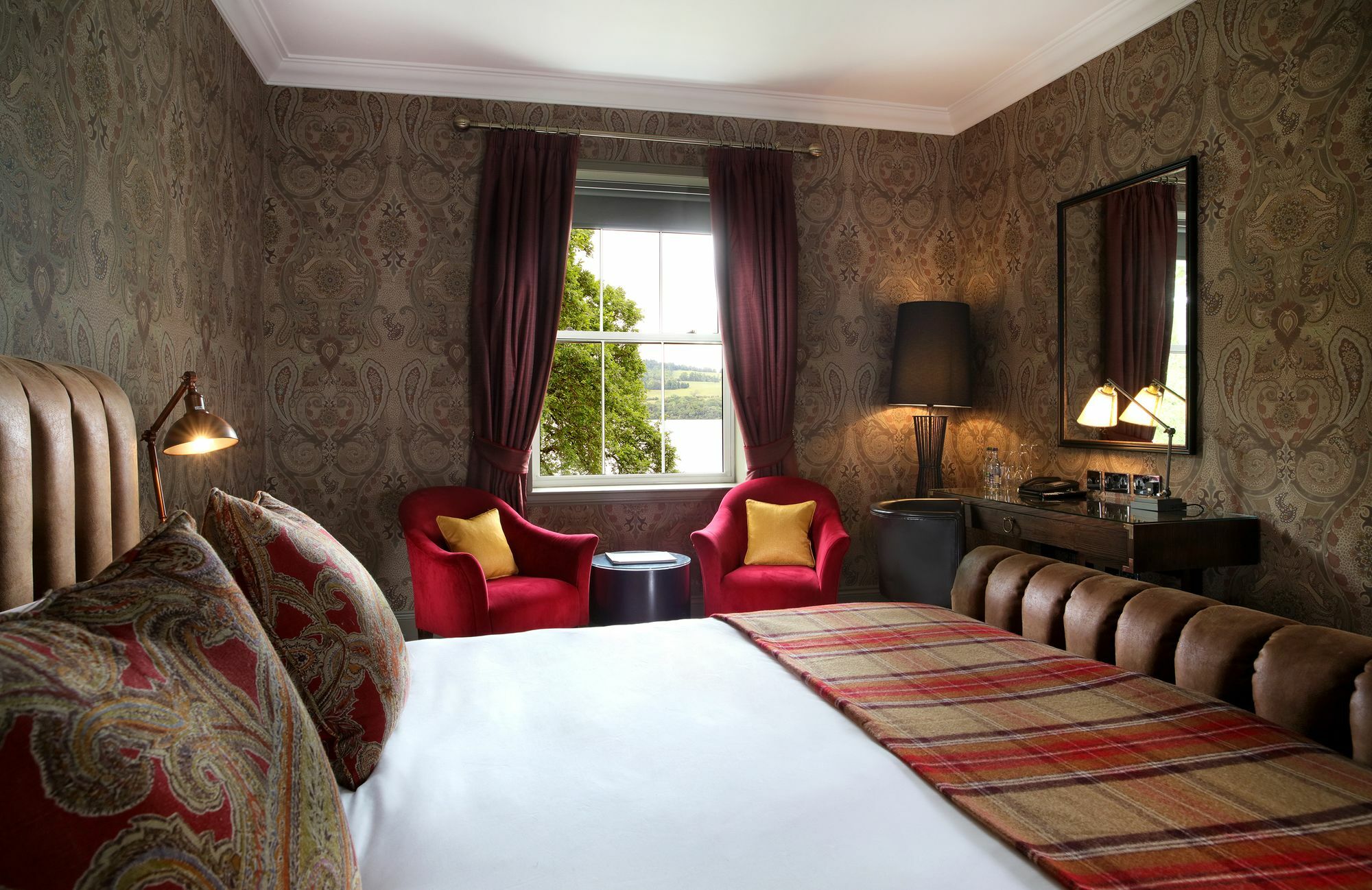 Cameron House On Loch Lomond Alexandria Eksteriør billede A bedroom at the hotel